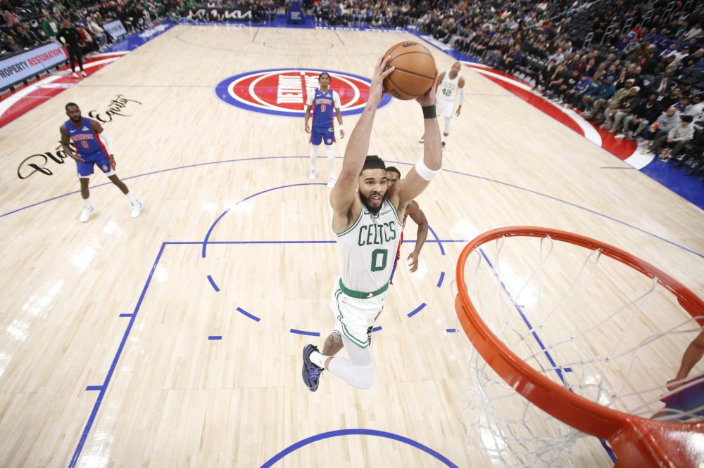 略显沉稳 略显沉稳