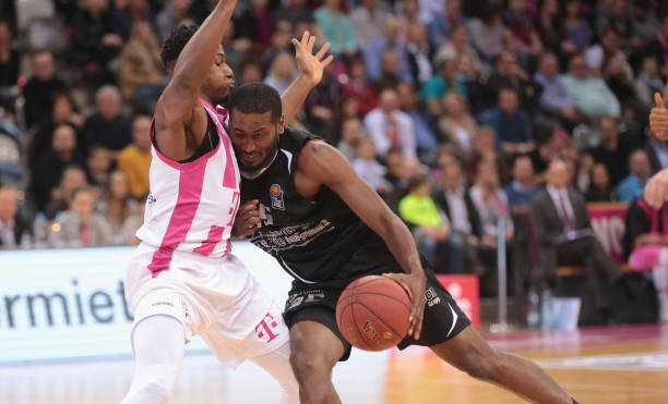 防线上当之 防线上当之